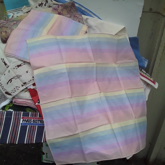 Very vintage linens (most from Finland) - Picture 16 of 16